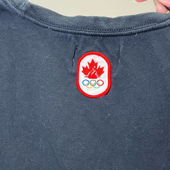 HBC Hudsons Bay Co CANUCK Team Canada Olympics Black White T-Shirt Large - Picture 4 of 5